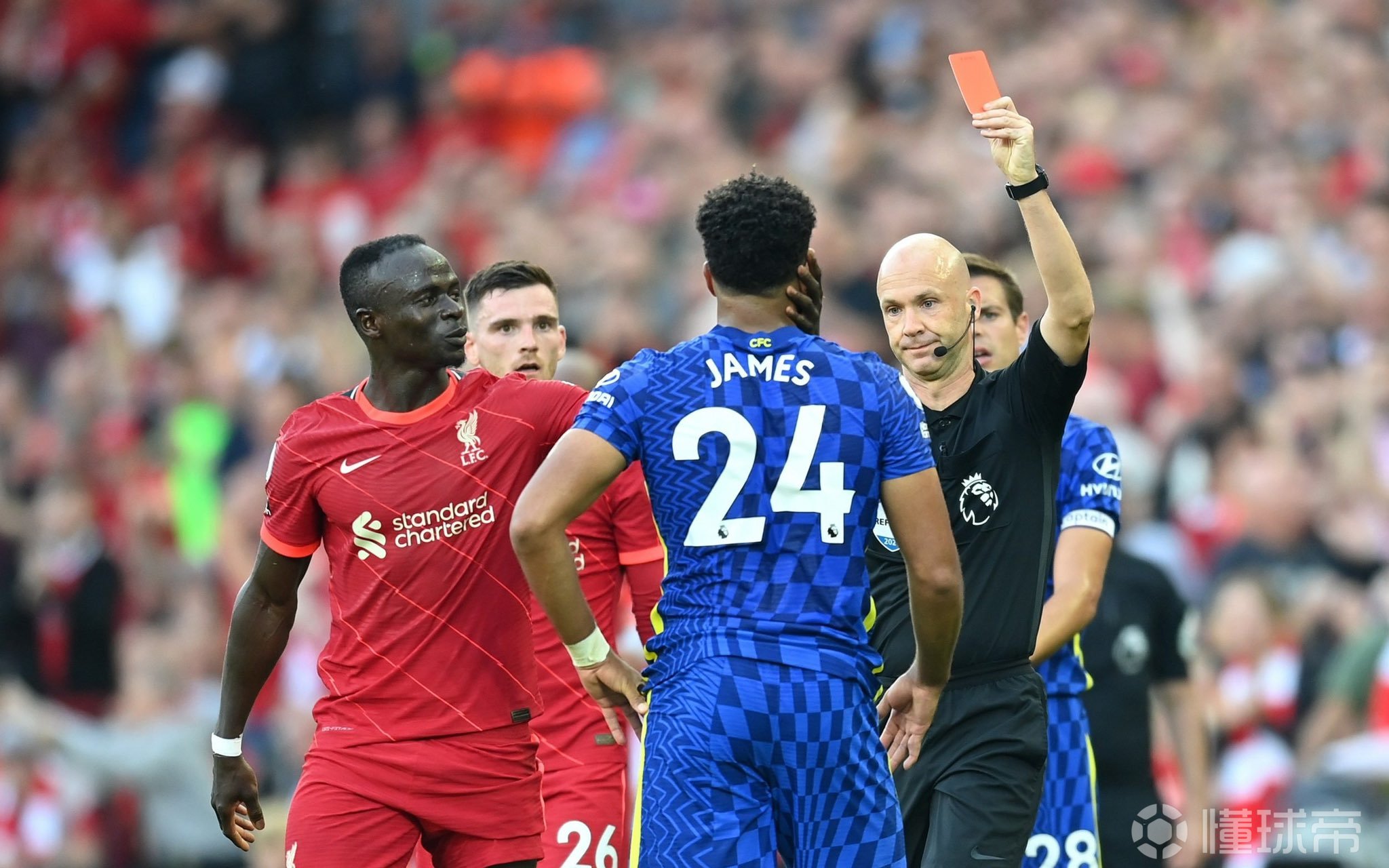 lol电竞网站 -法兰克福国际比赛日调整名单,志在英超名次提升,赛场秩序良好,医务组通报恢复的简单介绍